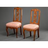 Paar Eichen Stühle mit Brezellehne und Rocaille | Pair of oak chairs with board backs and rocaille