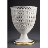 Durchbrochene KPM Korbvase mit dezenter Goldstaf | Openwork KPM basket vase with discreet gold deco