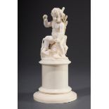 Elfenbein Schnitzerei "Putto am Ufer", Deutsch u | Ivory carving "Putto on the shore", German aroun