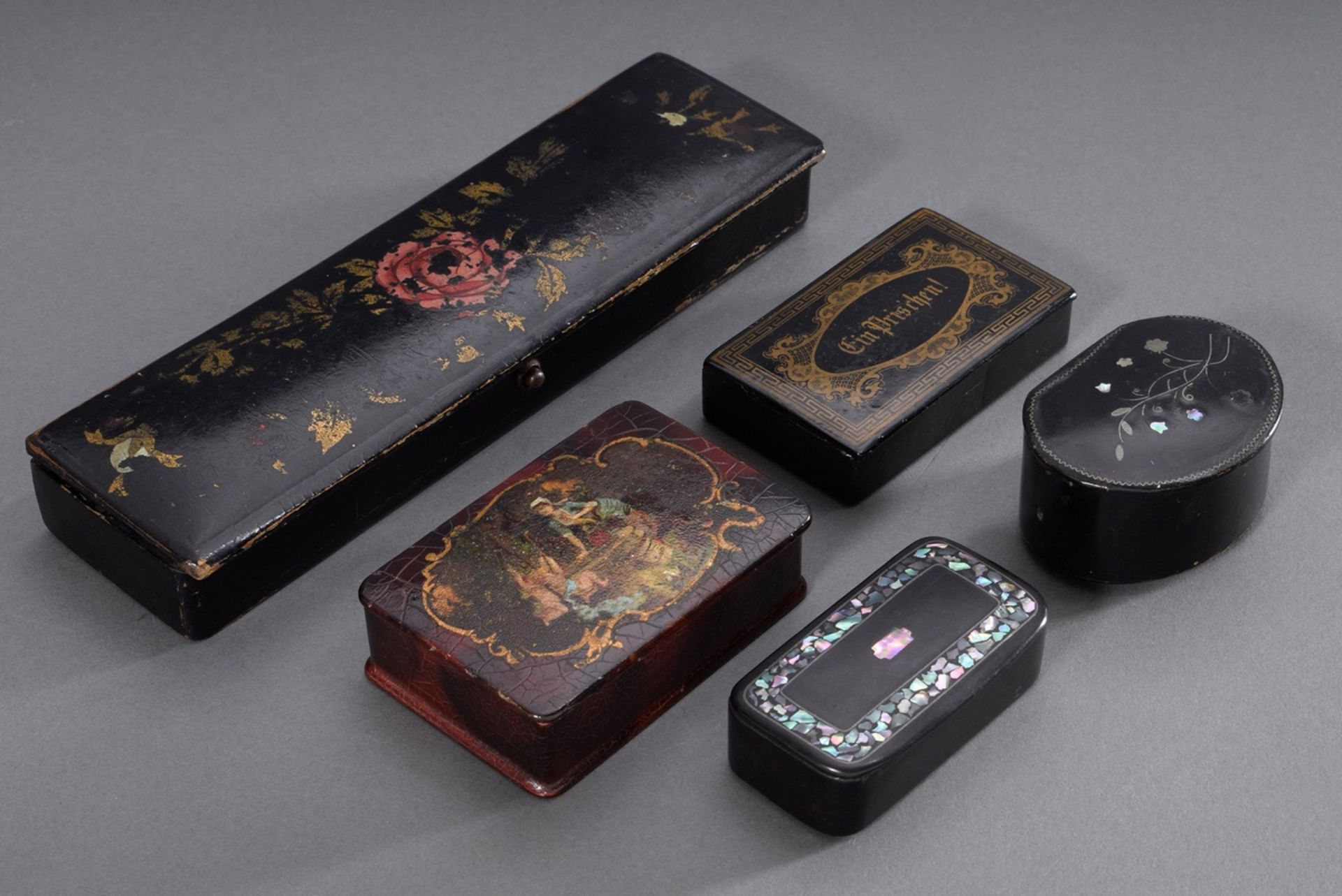 5 Diverse Lackdosen und -etuis mit floralen und | 5 Various lacquer boxes and cases with floral an