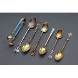7 Diverse Jugendstil Mokkalöffel und Zuckerzange | 7 Various Art Nouveau mocha spoons and sugar ton