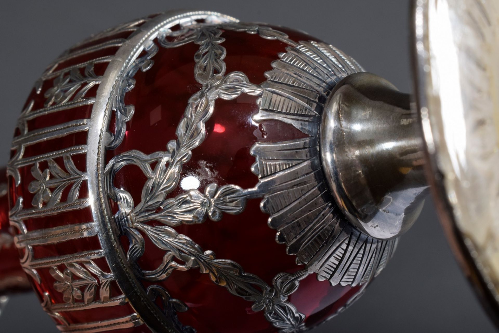 Rubinierte Glas Balustervase mit ornamentalem Si | Ruby glass baluster vase with ornamental silver - Image 5 of 5