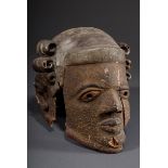 Yoruba Gelede-Tanz Maske, Darstellung eines euro | Yoruba Gelede dance mask, depicting a European j