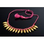 Indisches Champakali Collier mit 16 Schellack ge | Indian Champakali necklace with 16 shellac-fille