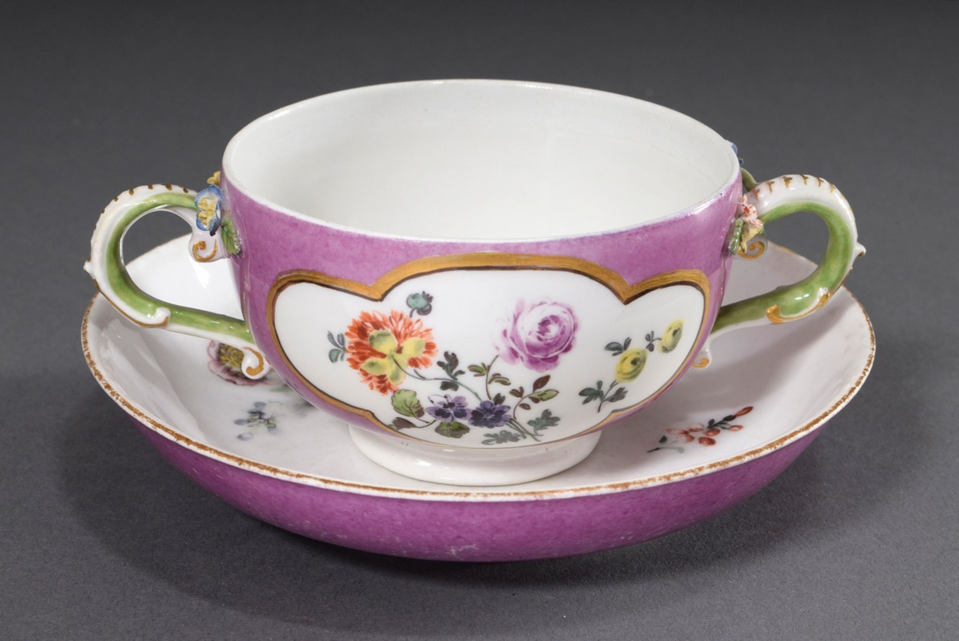 Meissen bouillon cup/saucer with polychrome painting "Blossoms" in four-pocket reserves on purple g - Image 2 of 5