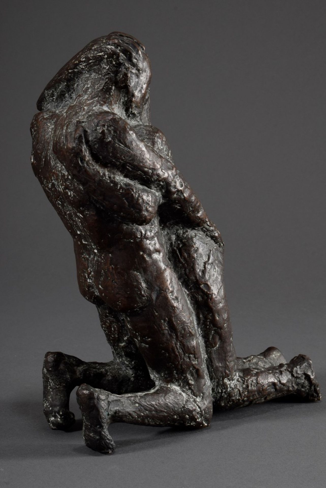 Cremer, Fritz (1906-1993) "Liebespaar", Bronze patiniert, monogr., num. 3/6, Guss: Seiler, H. 24cm, - Bild 4 aus 7