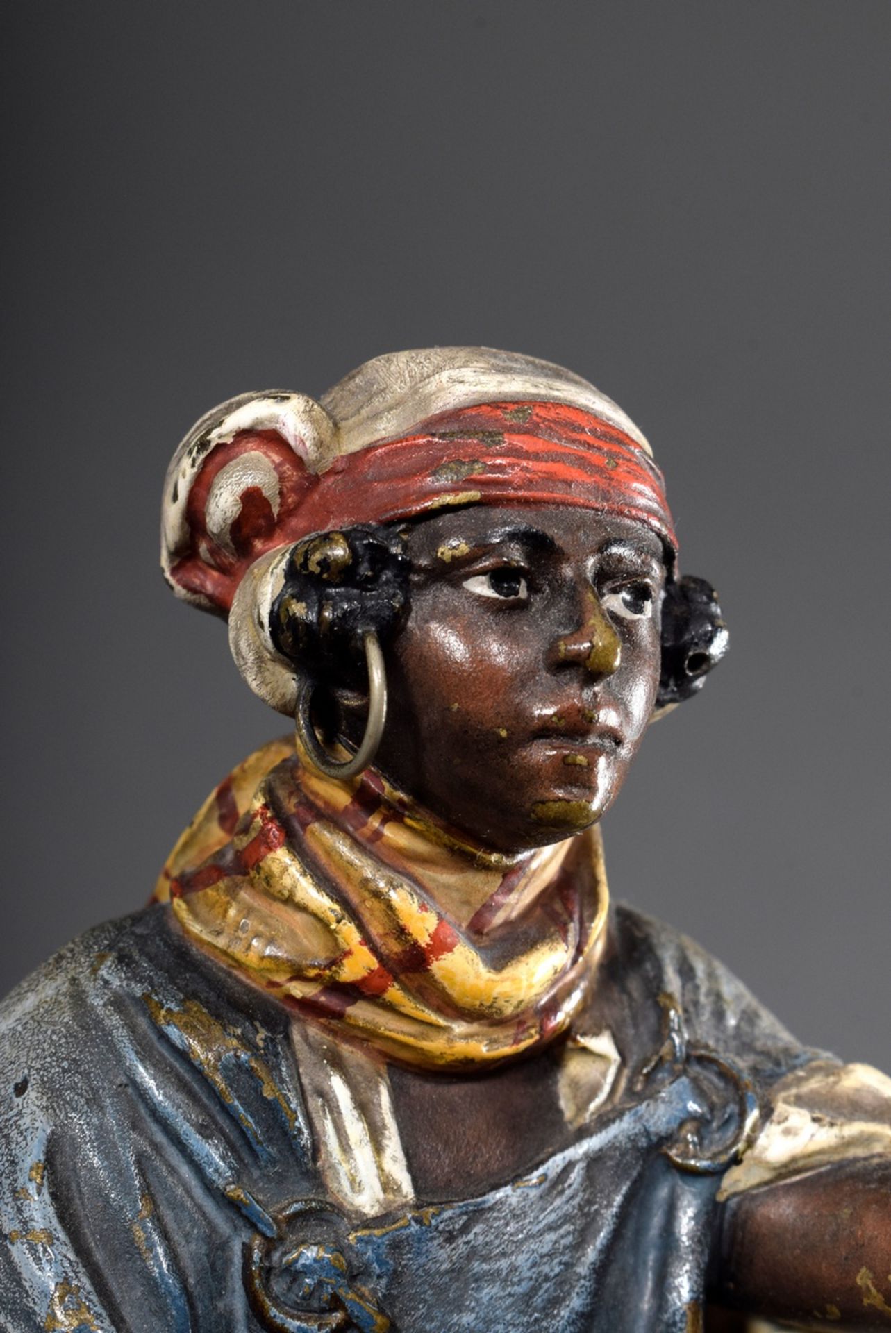 Wiener Bronze "Nordafrikanische Händlerin", farbig bemalt, mit Bergmann Stempel und Nummerierung "4 - Bild 4 aus 6