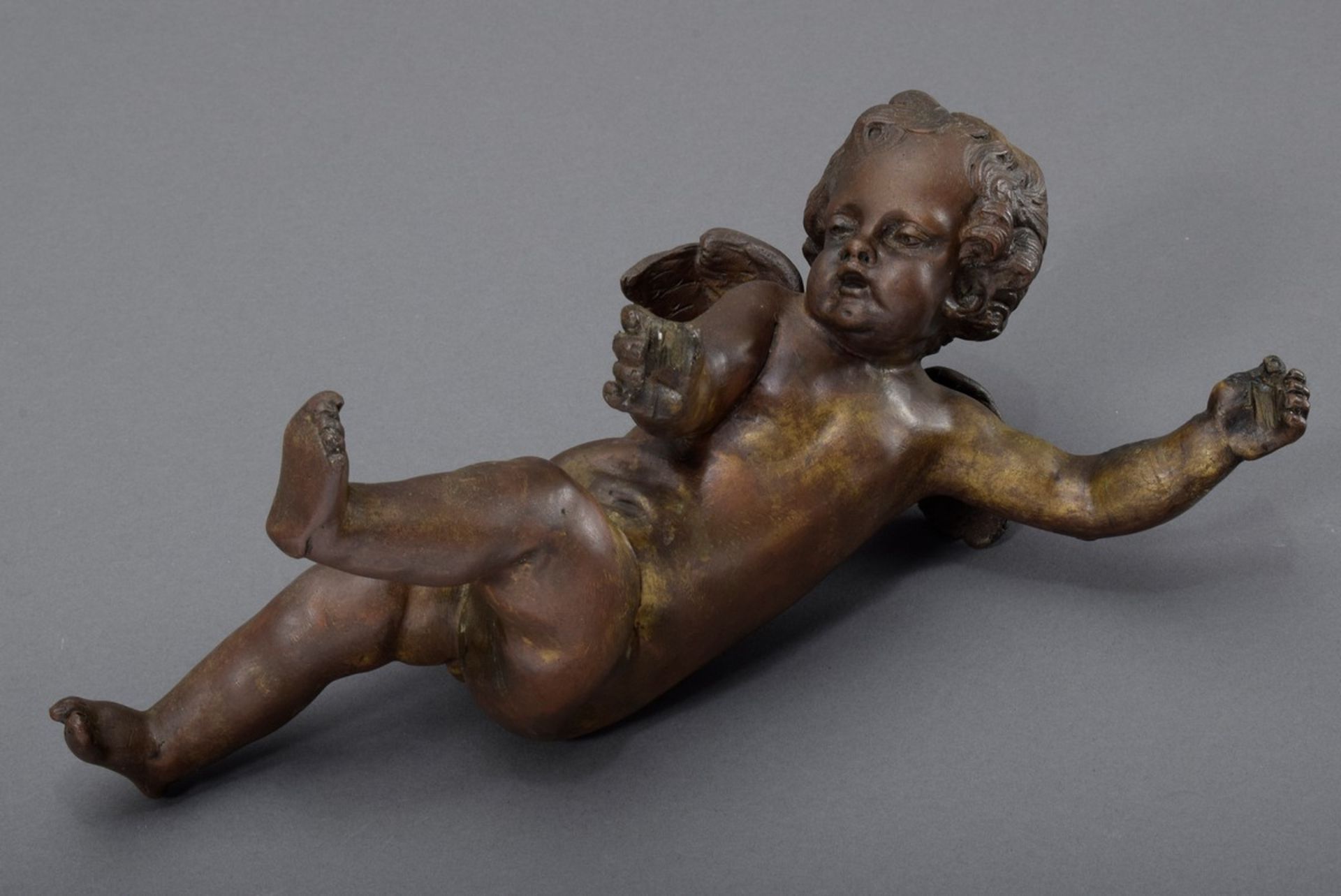 Bronze Figur "Geflügelter Putto", Bronze patiniert, Hände mit Bohrlöchern, H. 30cm, etw. berieben - Bild 2 aus 4