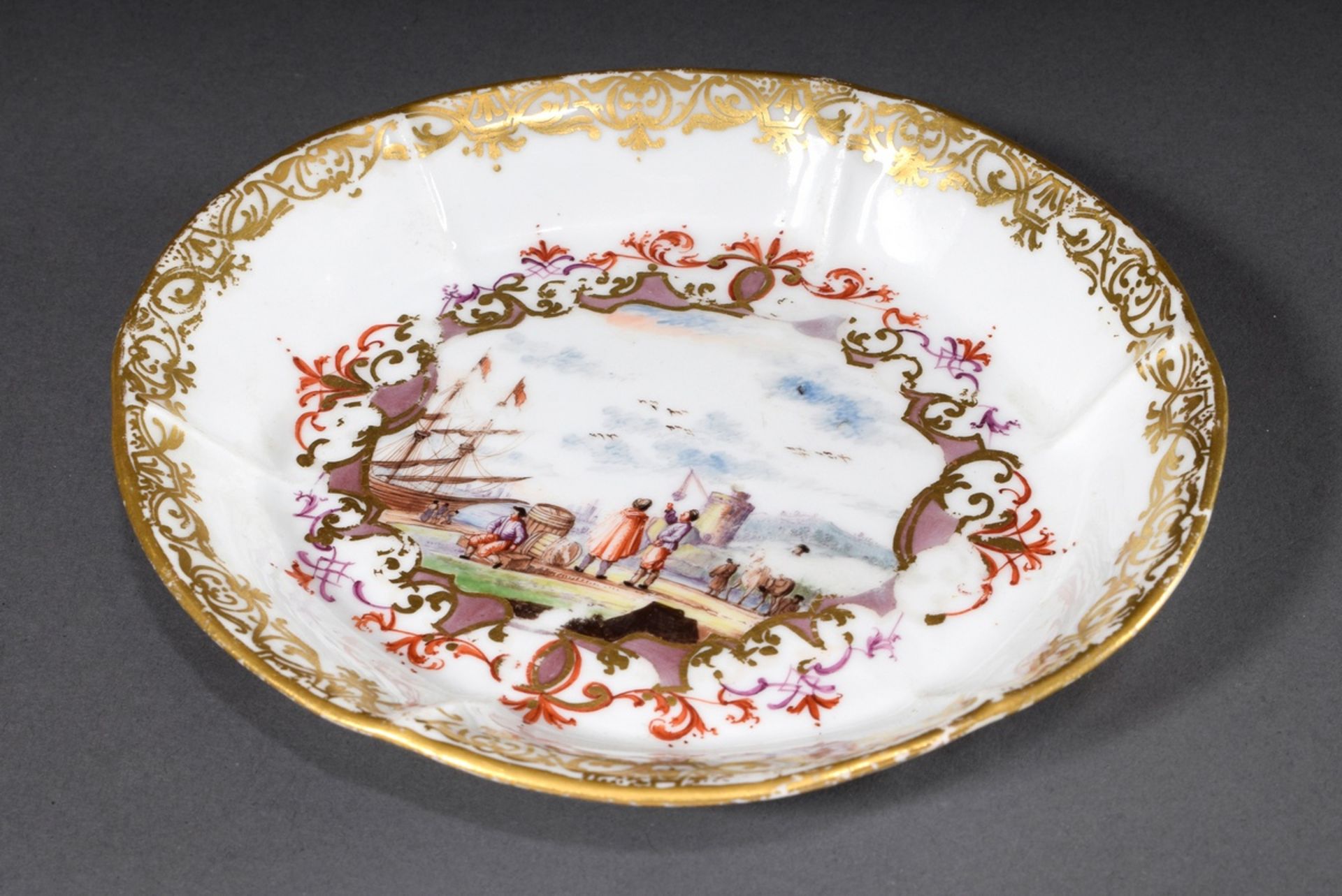 Oval Meissen bowl with polychrome painting in the manner of Christian Friedrich Herold "Kauffahrtei - Image 2 of 5