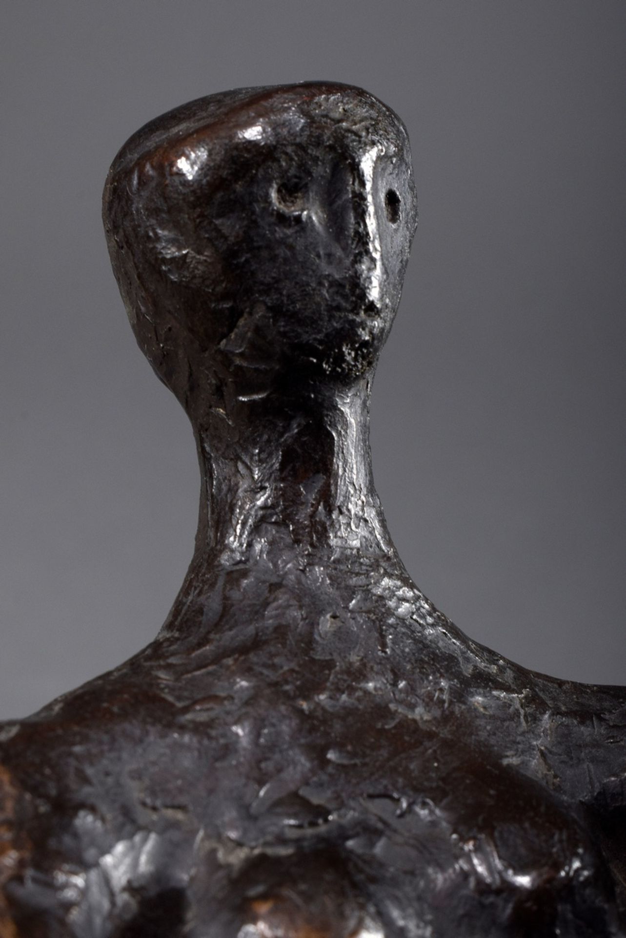 Godbersen, Ruth (1921-2006) "Mutter mit Kind", Bronze, 16x18x11cm, Gewindelöcher an der Unterseite - Bild 4 aus 8