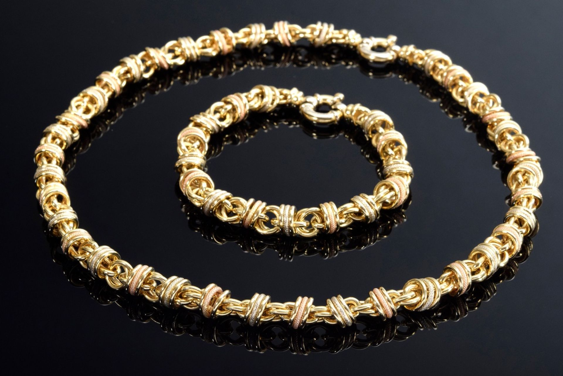 2 Teile diverser Tricolor Gold 750 Schmuck aus sich beweglichen Ringen: Collier (L. 45cm) und Armba