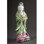 Chinesische Porzellan Figur "Guanyin auf Fabeltier stehend", farbig bemalt, Ende 19.Jh., H. 21cm, e