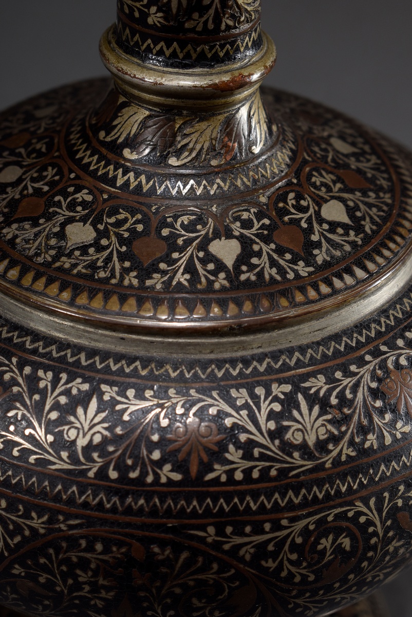 2 Diverse Bidri Gefäße in Kupfer/Zink Legierung mit floralen Silber Tauschierungen, Dekkan/Bidar, I - Bild 3 aus 10