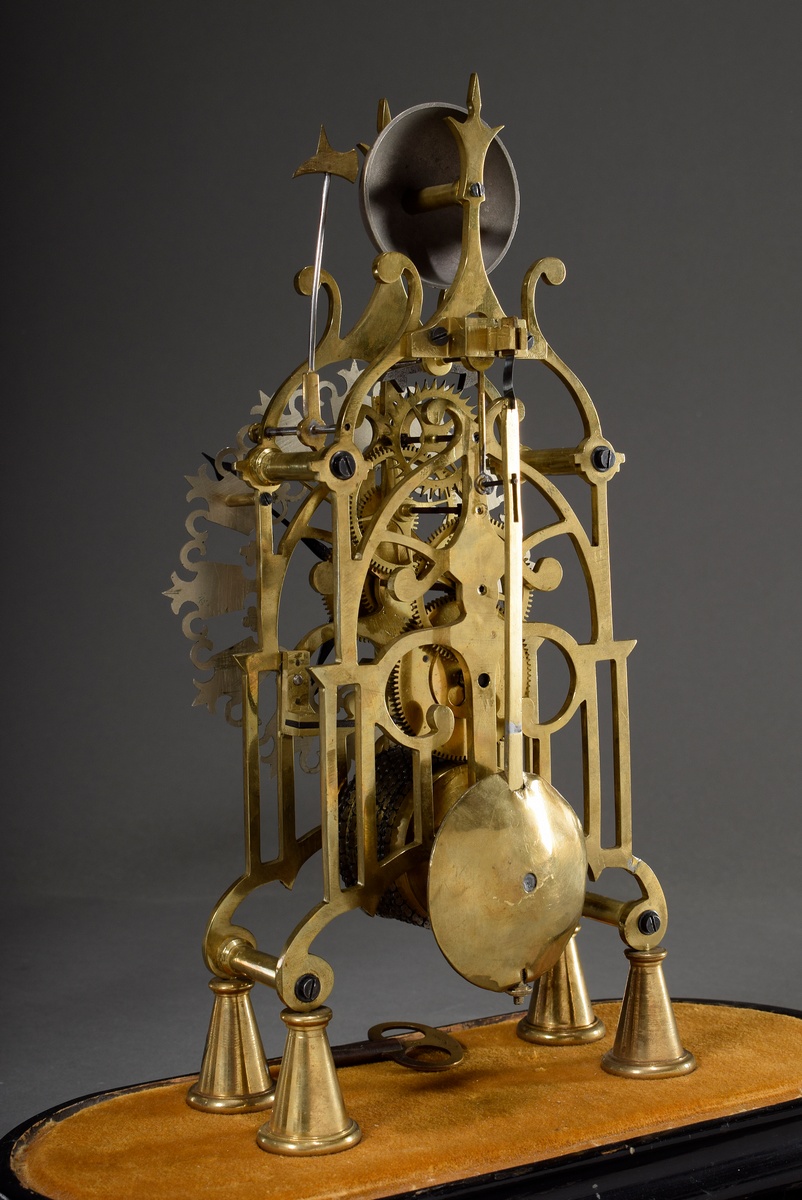 Brass skeleton clock under glass lintel, England 19th c., h. 34.5/42.5cm, glass replaced - Image 4 of 8