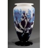 André Delatte Jugendstil Kameoglas Vase "Dahlien", farbloses Glas mit weißen Pulvereinschmelzungen