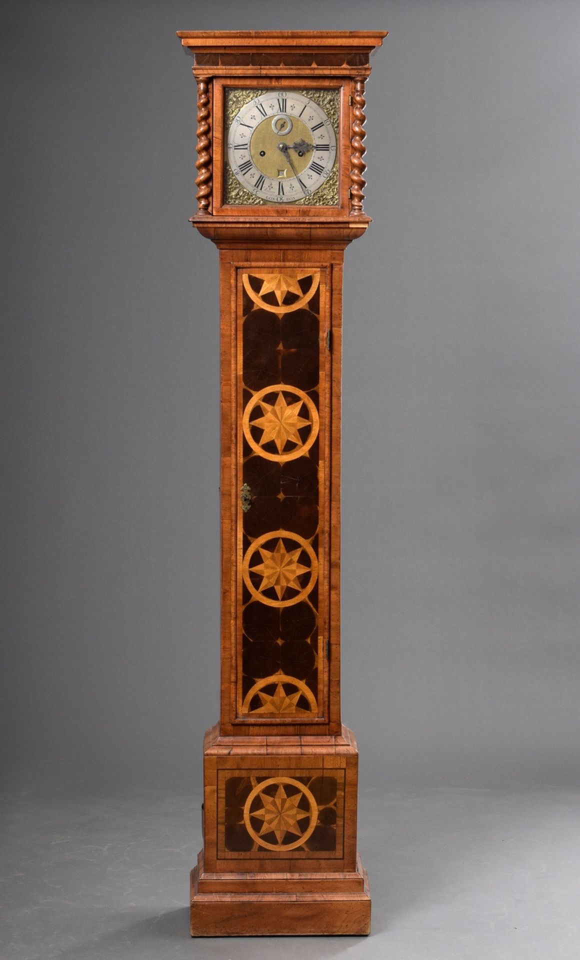 English Grandmother's Clock in veneered wooden case with turned columns on the sides, star inlays a - Image 2 of 11