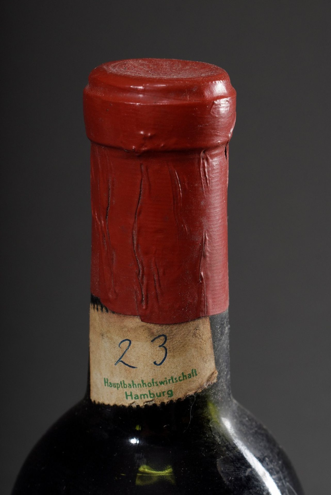 Bottle 1928 Bordeaux red wine "Chateau Beychevelle", St. Andre de Cubzac, 0,375 l, inventory sticke - Image 3 of 4