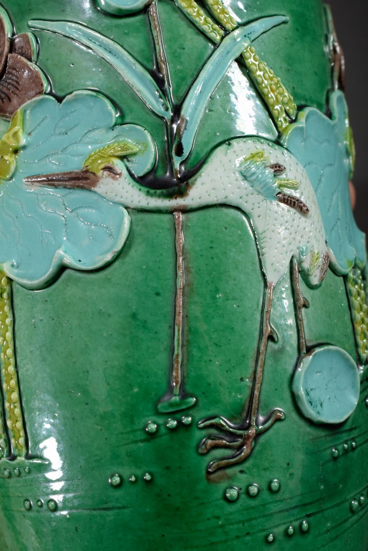 Enamel sur Bisquit Rolleau vase with Famille Verte painting "water bird between lotus blossoms", h. - Image 4 of 5