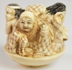 NETSUKE