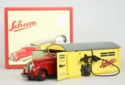 BLECHSPIELZEUG Schuco-Garage mit Kommando-Auto in Rot, Nr. 01070