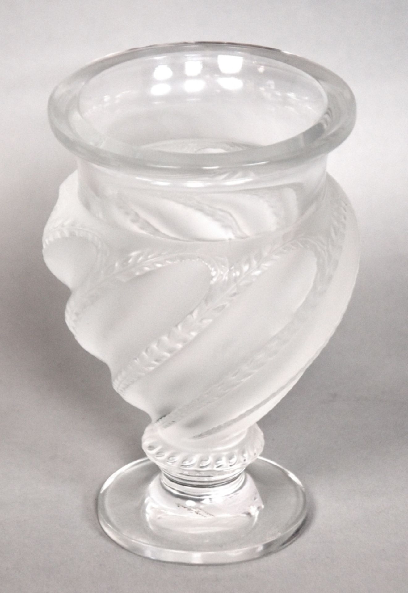 LALIQUE VASE