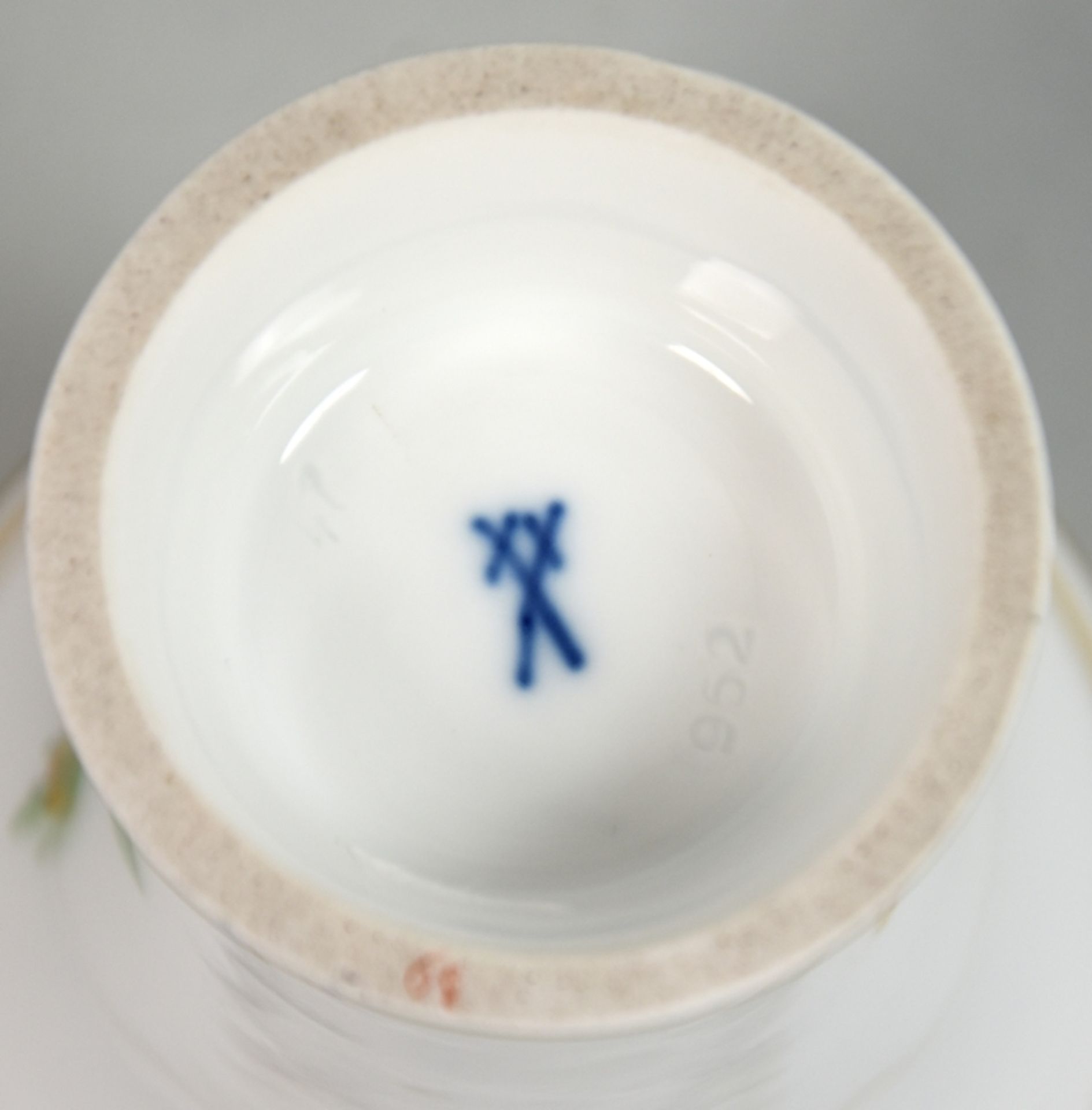 KLEINE MEISSEN KRATERVASE - Image 5 of 5