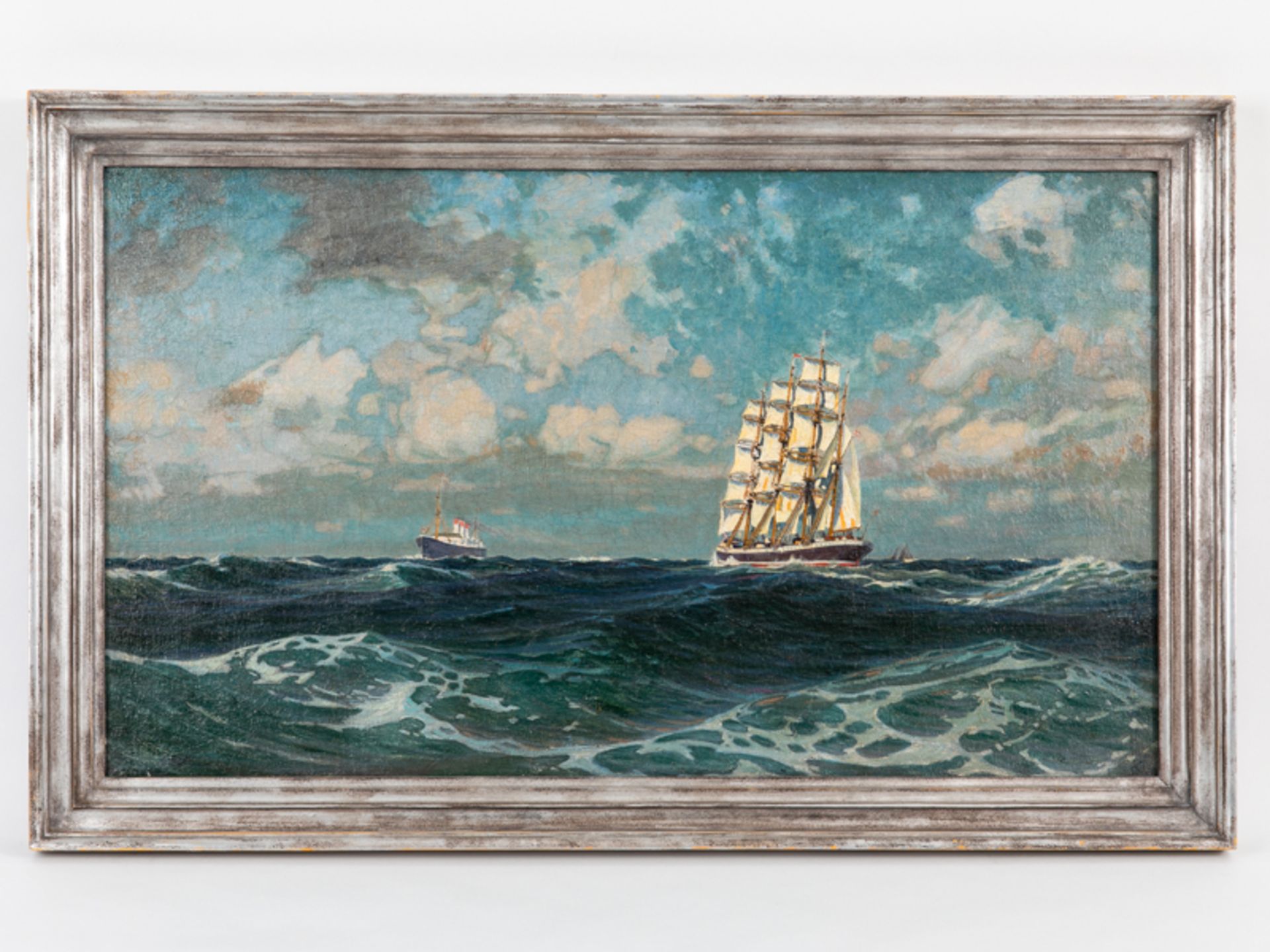 Marinemaler, 1. Hälfte 20. Jh. Öl auf Leinwand; Großsegler auf hoher See, begleitet im Hinte
