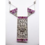 Art Deco Collier mit zus. ca. 3,6 ct Altschliff-Diamanten, Rubinen und Orientperlen, um1920 750