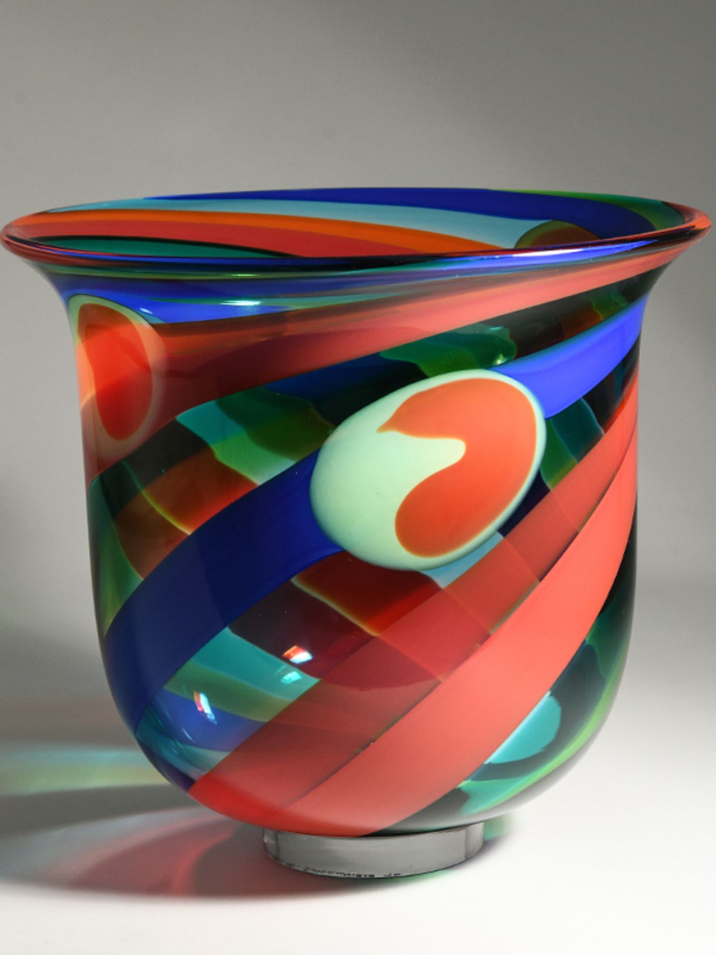 Vase "Cyklon", Entwurf Berit Johansson (*1945), Salviati / Murano, 1992. Muranoglas mit spiralf