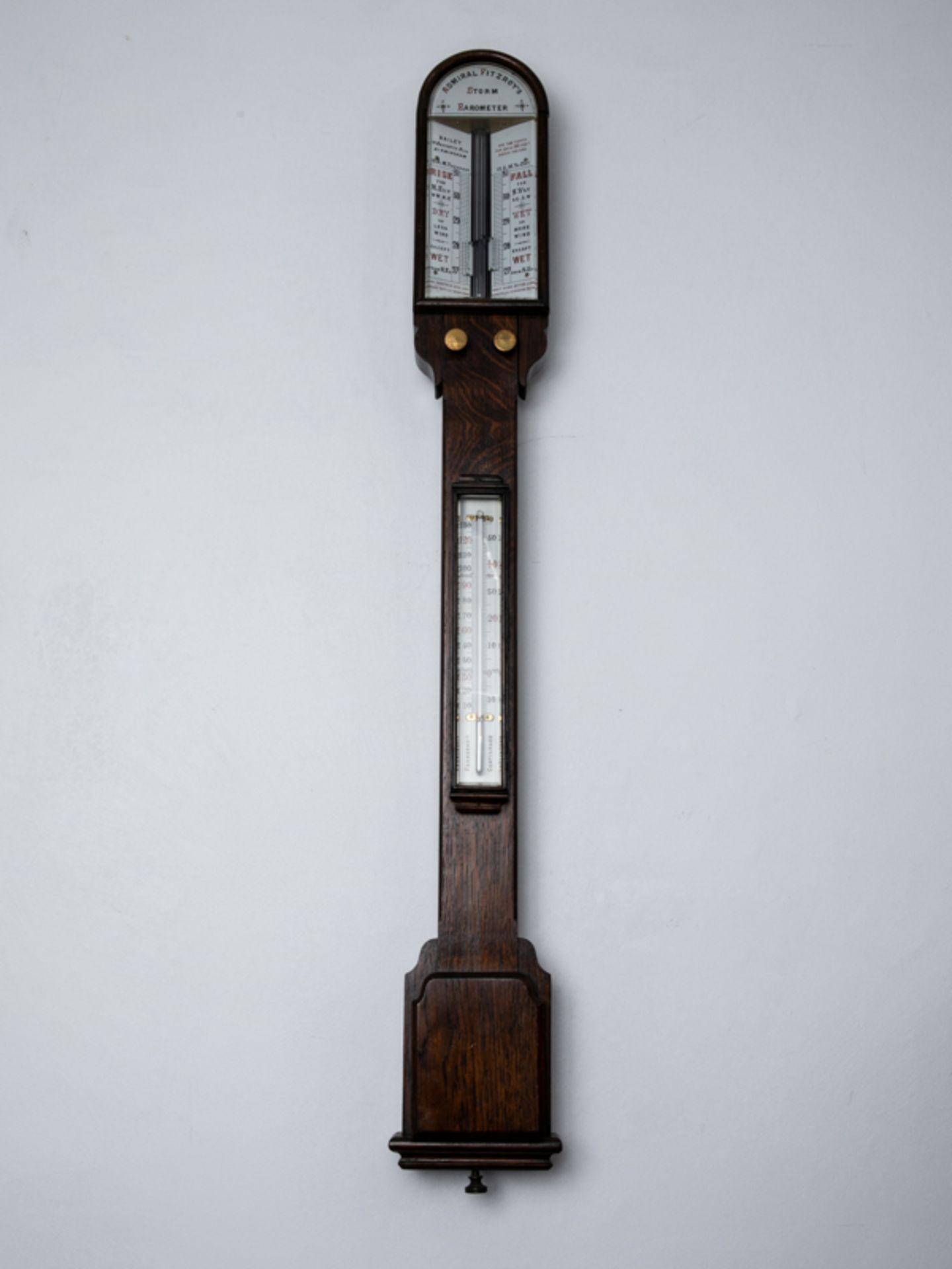 "Admiral Fitzroys storm barometer", England, um 1900. Eichenholz, Glas, Metall etc.; längliche - Bild 4 aus 4
