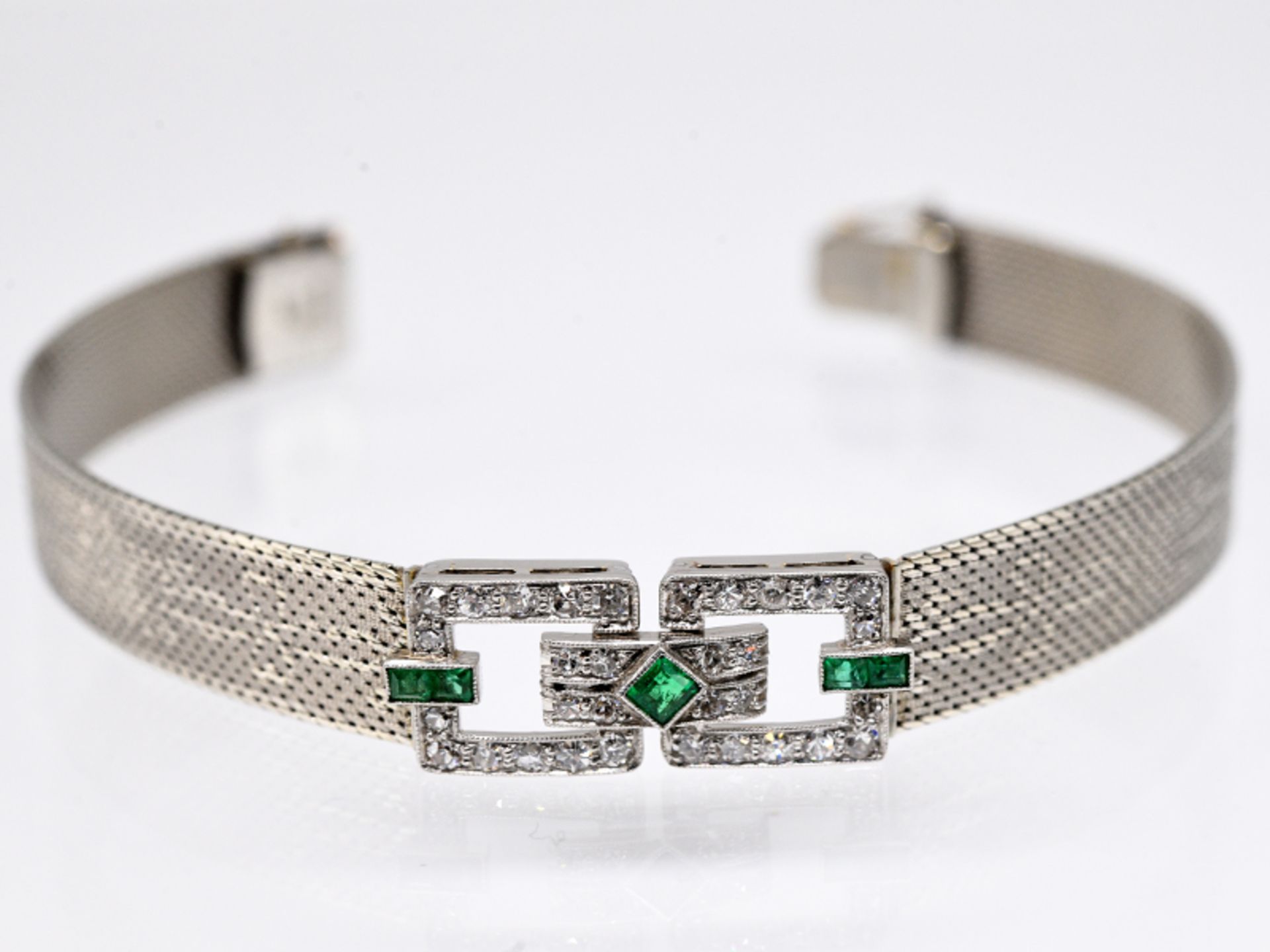 Art Deco- Armband mit Smaragden, zus. ca. 0,2 ct und 32 kleinen Single-Cut-Diamanten, zus. ca. 0,3 - Bild 4 aus 12