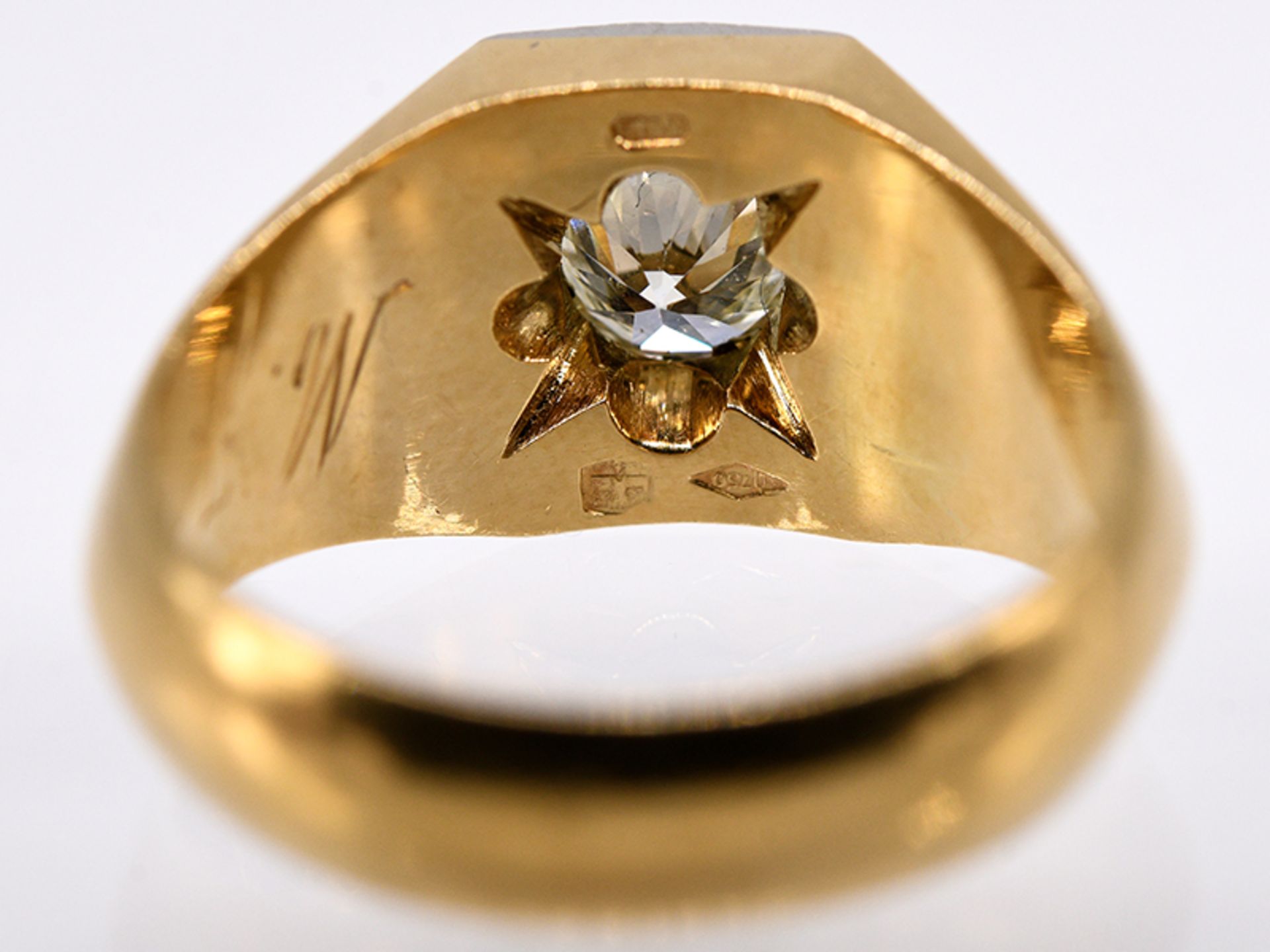 Solitärbandring mit Brillant ca. 0;60 ct; 60- er Jahre.750/- Gelbgold und Platin. Gesamtgewicht - Image 7 of 7