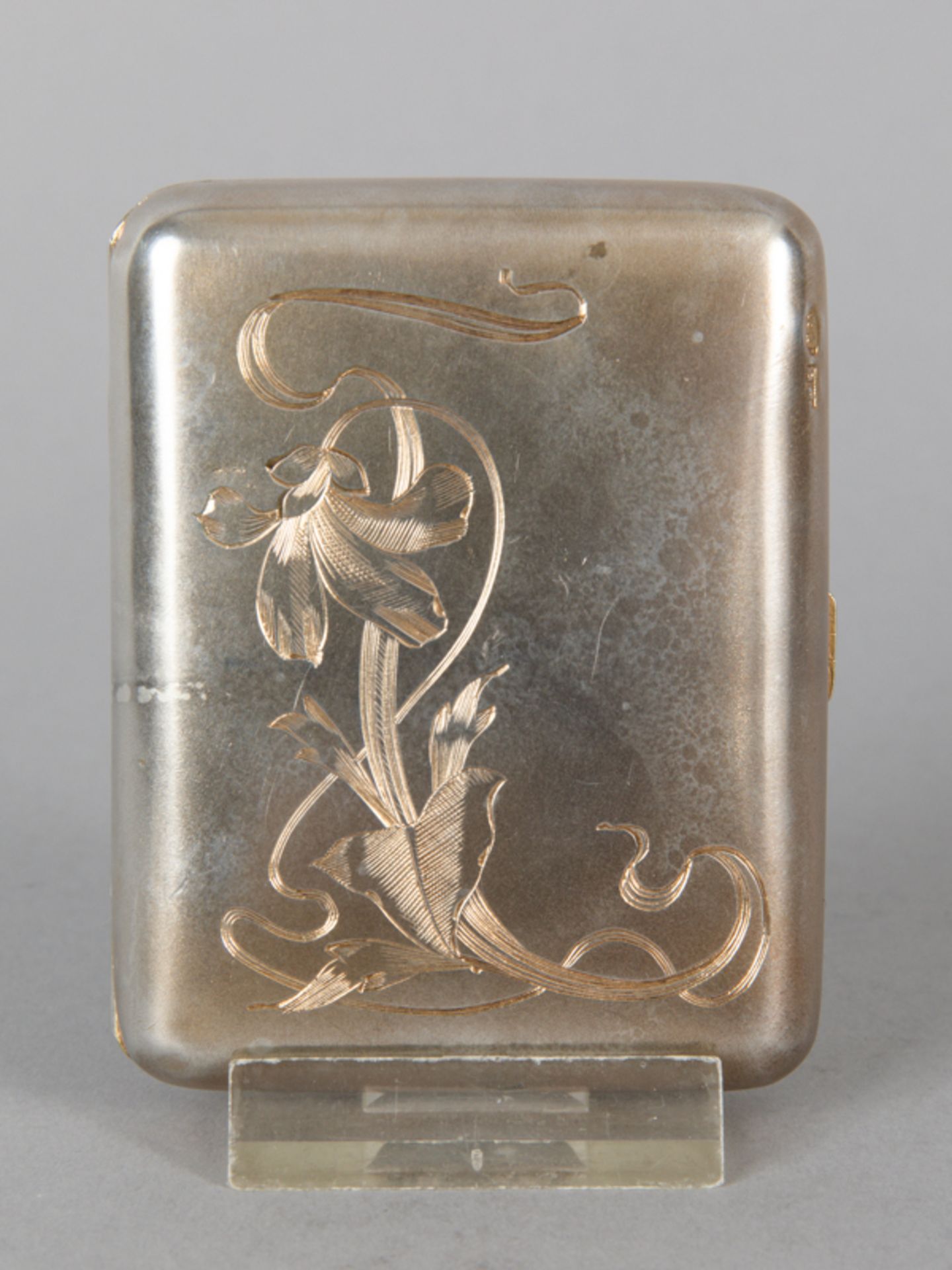 Kleine Jugendstil Etui-Dose; Russland; ca. 1890-1910.875/-Silber; innen vergoldet; Gesamtgewicht ca.