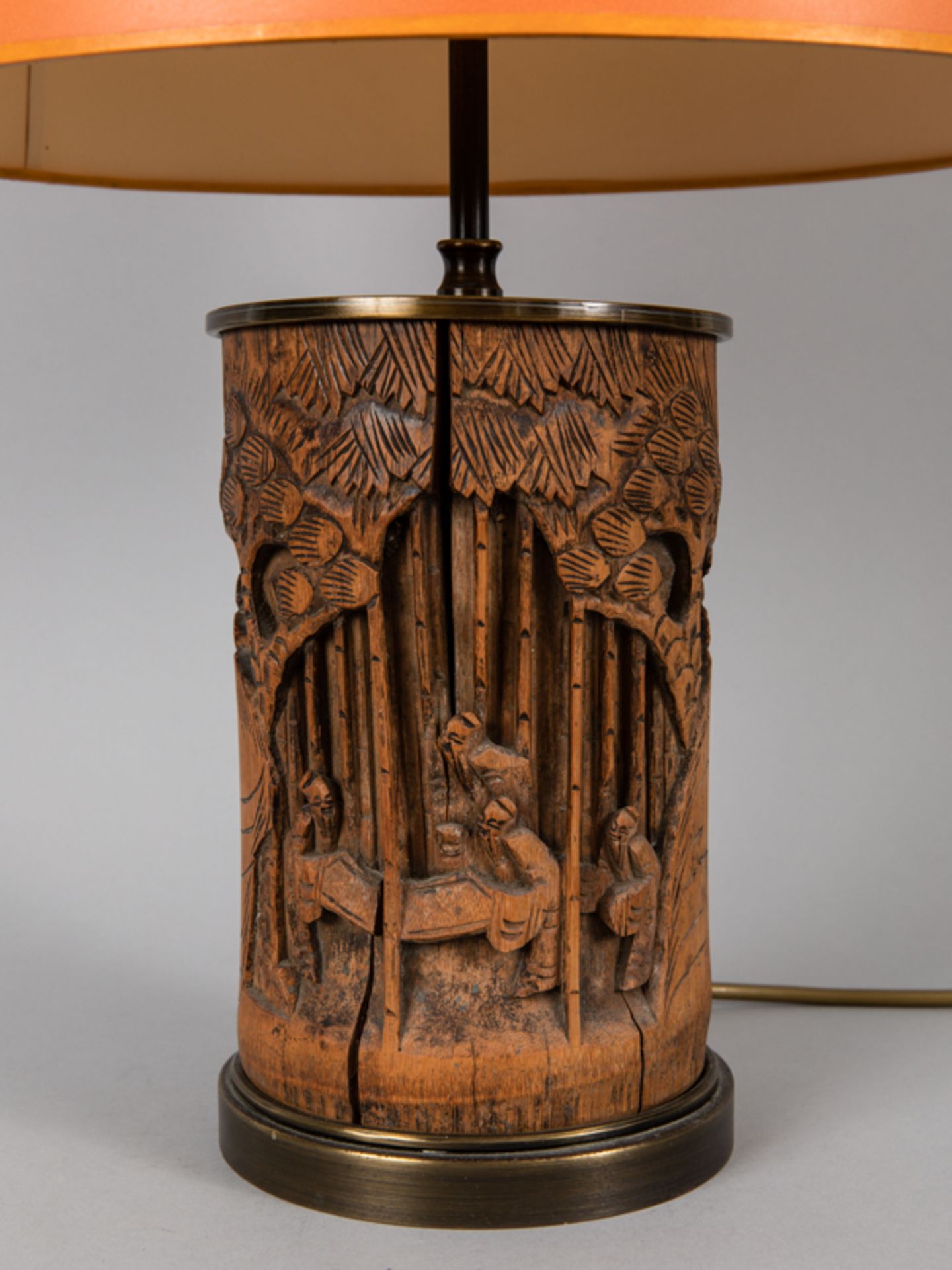 Tischlampe mit Pinselbecher-Schaft; China; 19./20. Jh.(Bambus?)-Holz; geschnitzt; mit späterer - Image 3 of 3