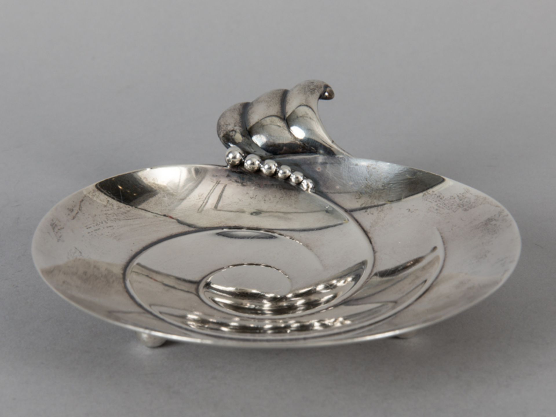 Kleine Anbietschale; Tiffany & Co./USA; 20. Jh.925/-Silber; ca. 166 g; runde gemuldete Form mit - Image 5 of 8