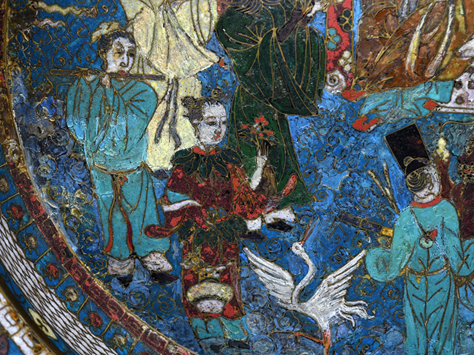 Große Emaille-Cloisonné-Beckenschale; China; frühes 17. Jh.Messing; innen und auf der Fahne farbiger - Image 7 of 11