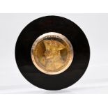 Dose mit (Gold?)Medaille von J.G. Holtzhey zum Tode Friedrichs d. Gr. 1786.Schildpatt u. (Gold?)-