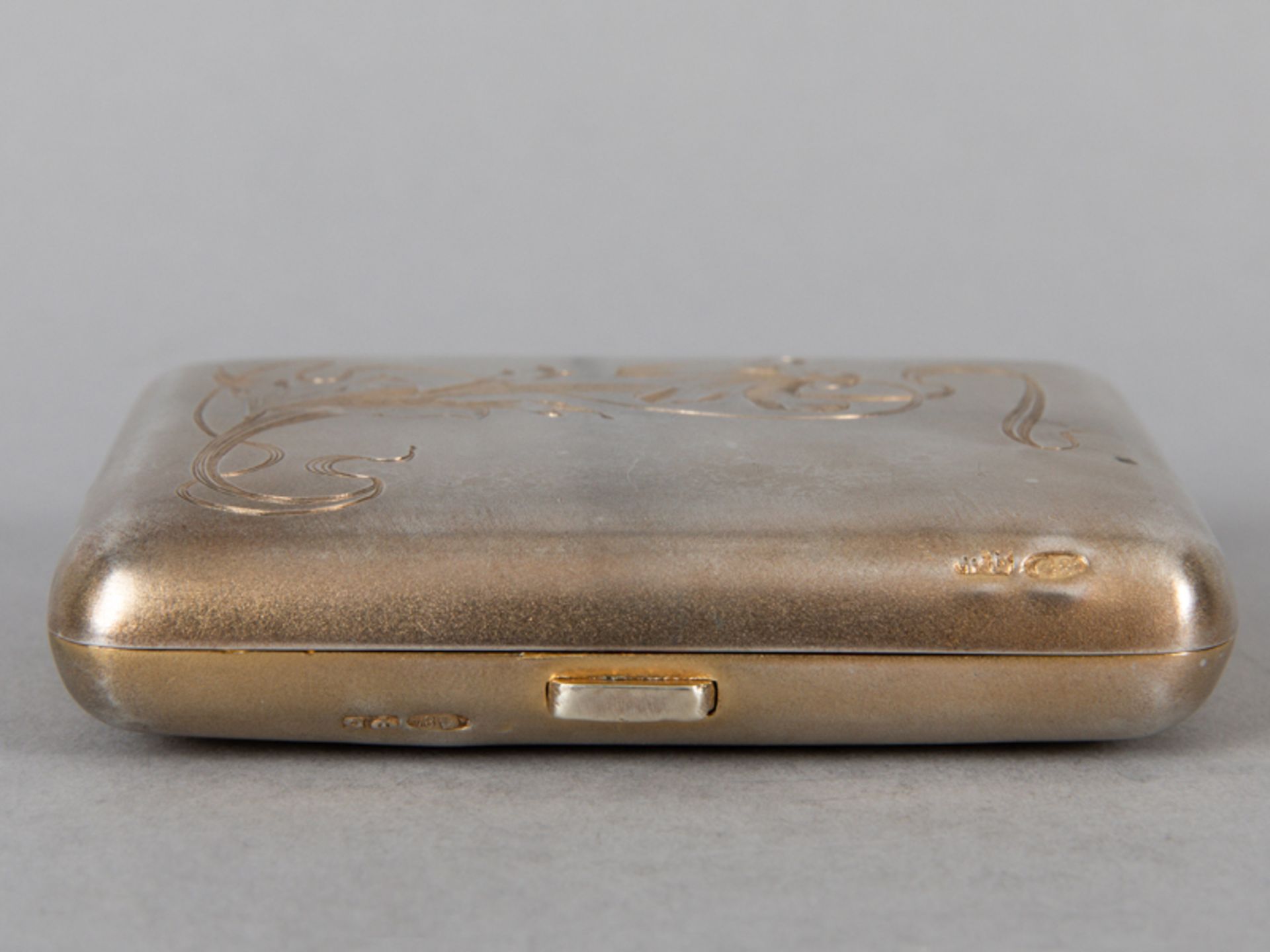 Kleine Jugendstil Etui-Dose; Russland; ca. 1890-1910.875/-Silber; innen vergoldet; Gesamtgewicht ca. - Image 4 of 5