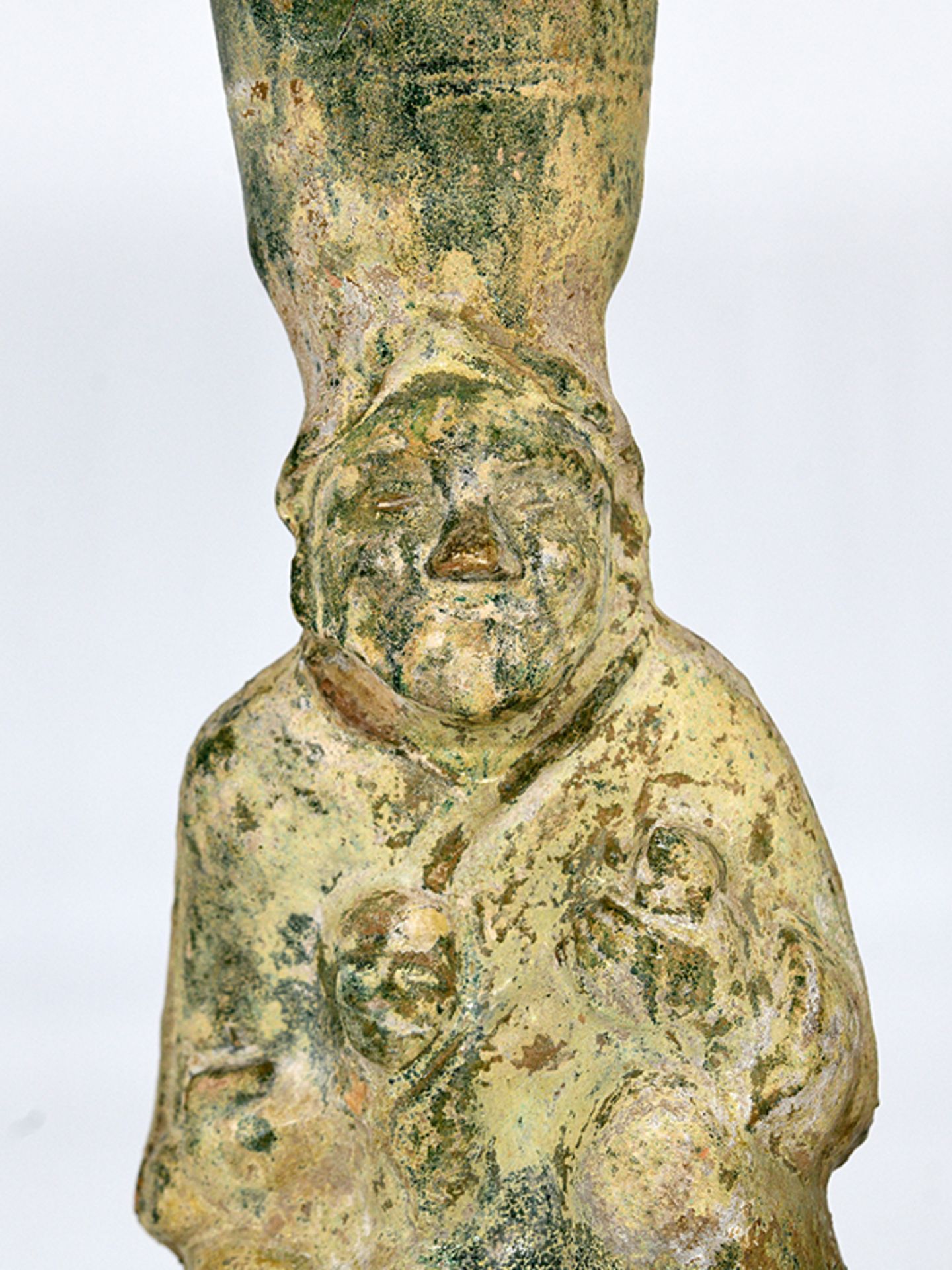 Paar figürliche Oellampen; China; wohl Han-Dynastie (206 v.Chr. - 220 n.Chr.).Terracotta/Steinzeug - Image 3 of 16