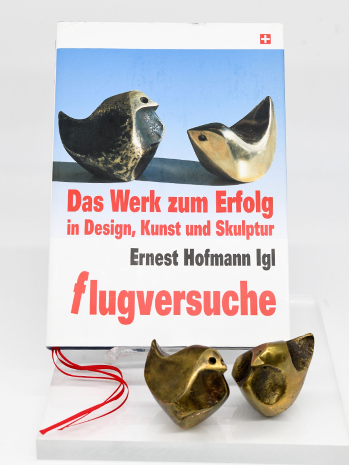 Igl; Ernest; eigentlich Hofmann; Ernest (1920-2001).<br><br>2 x Bronze-Kleinskulptur "Spatz"; 1980er - Bild 2 aus 7