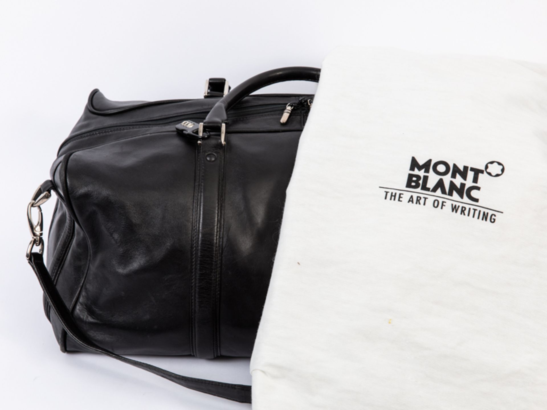 Reisetasche / Travel Weekender / Duffel Bag; Montblanc; 20. Jahrhundert.<br><br>Schwarzes Glattleder - Bild 3 aus 9