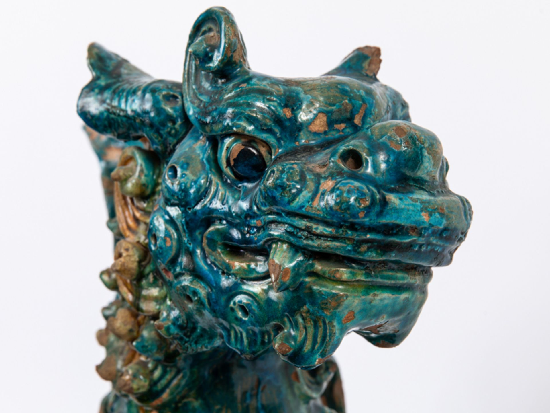 Paar Fo-Hunde als Standartenträger; China; Ming-Dynastie (1368 - 1644).Terracottaplastiken mit - Image 13 of 25