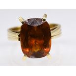 Ring mit Topas, 60- er Jahre. br585/- Gelbgold. Gesamtgewicht ca. 5,6 g. Oval facettierter Topas