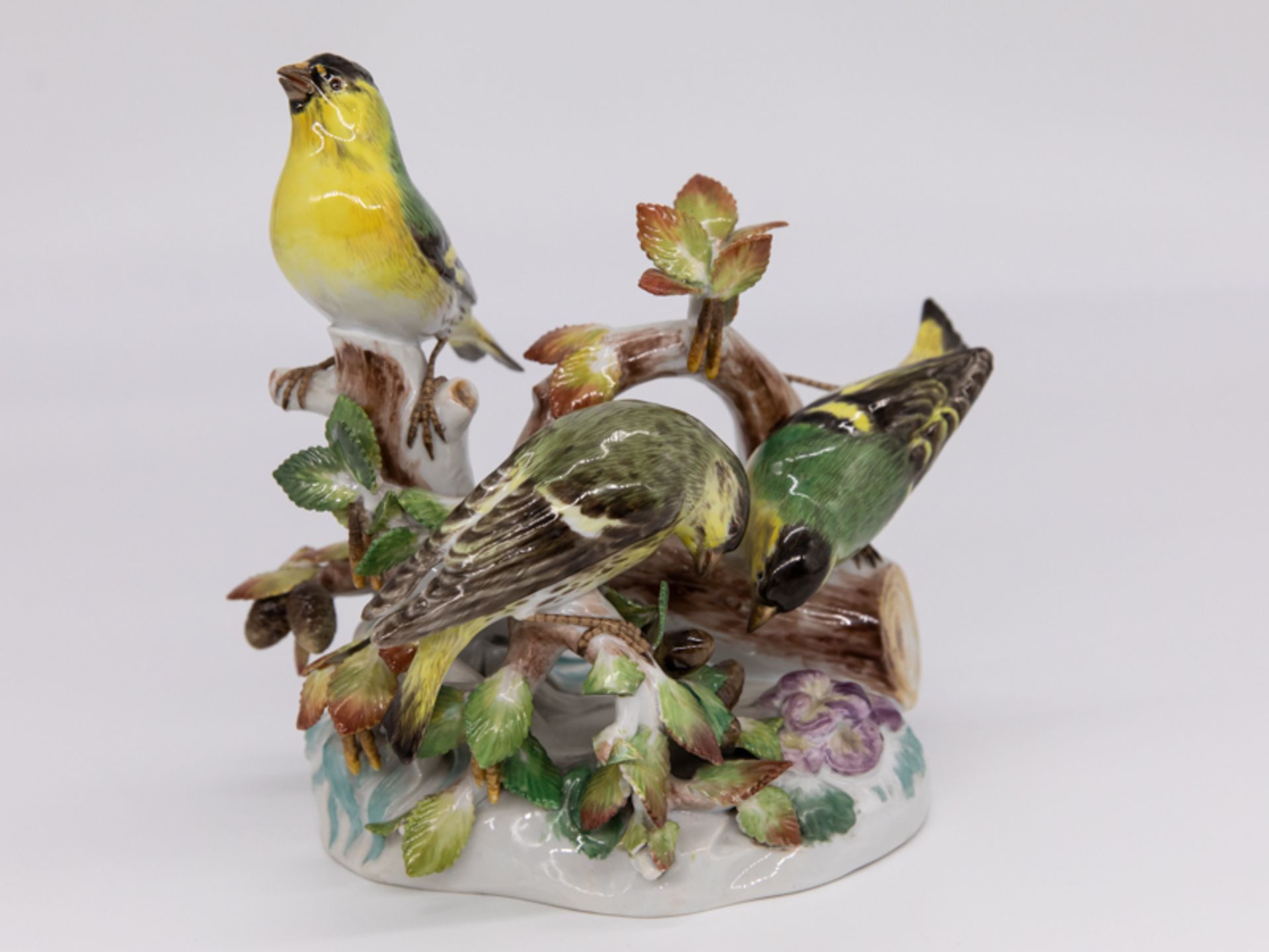 Vogel-Figurengruppe "Zeisig-Gruppe auf Astwerk", Entwurf: August Ringler, Meissen, 1924-34 (