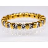 Memory-Ring mit 18 Brillanten zus. ca. 1,08 ct, 80- er Jahre. br750/- Gelbgold. Gesamtgewicht ca.