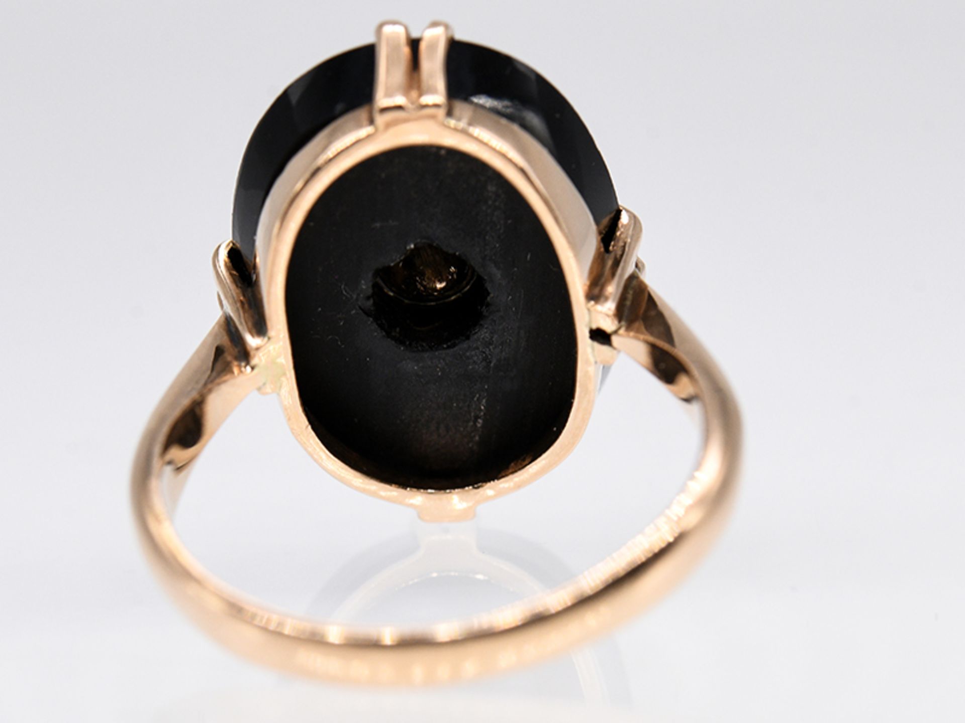 Ring mit Onyx und Diamantrose ca. 0,30 ct, Jugendstil, um 1900. br585/- Gelbgold. Gesamtgewicht - Bild 3 aus 3