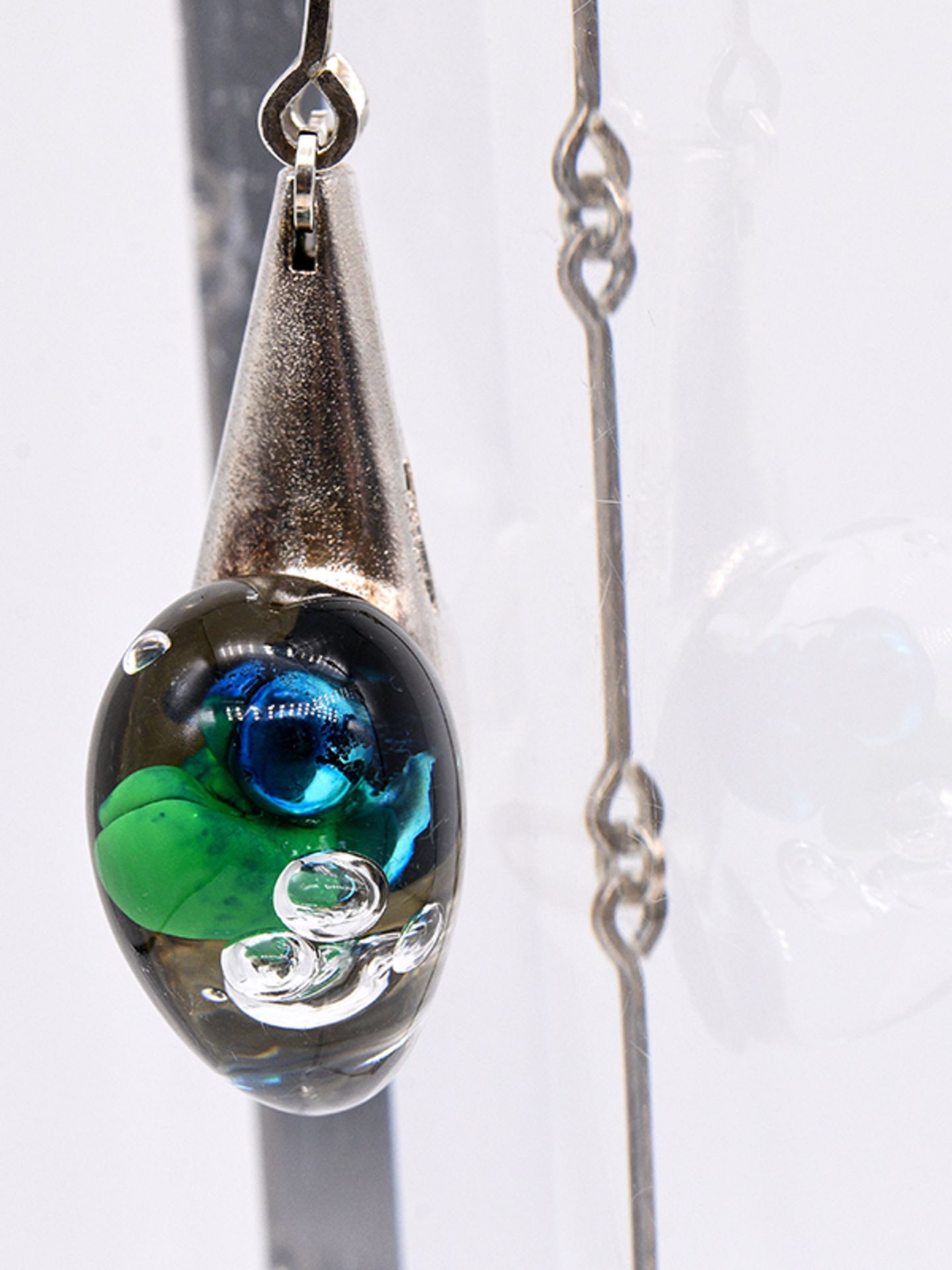 Lapponia-AnhÃ¤nger aus Silber und Acryl / Lucite mit langer Collierkette, Modell "Kuilimandjaro ( - Bild 2 aus 5