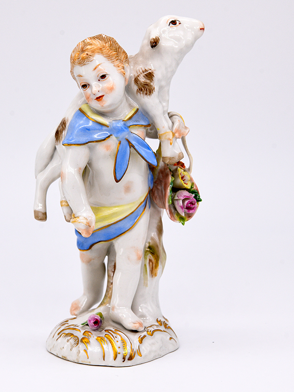 Kleine Figur "Putto mit Schaf u. Blumenkorb" (FrÃ¼hlings-Allegorie), Entwurf F.E. Meyer, KPM Berlin,