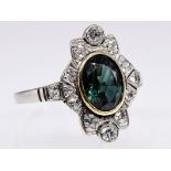 Art Deco Ring mit Saphir ca. 2 ct und 14 Altschliff-Diamanten, zus. ca. 0,40 ct, um 1925/30. br750/-