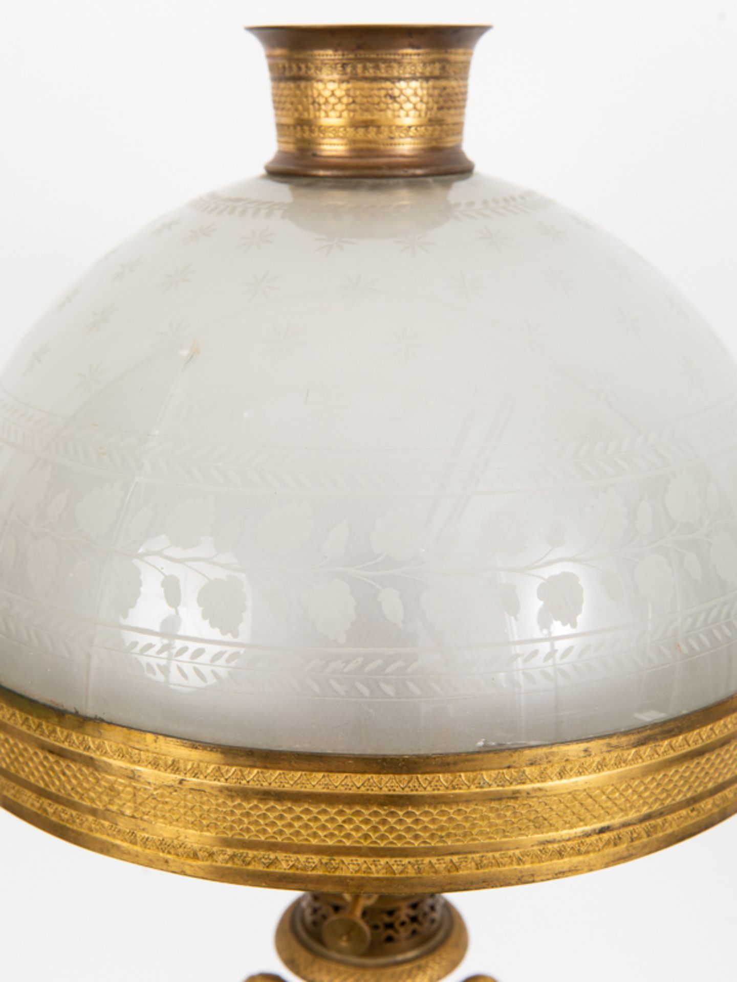 GroÃŸe Tischlampe im Neo-Empire-Stil, wohl Schweden, um 1900. brZinkguss und Glas, schwarz gefasst - Image 5 of 9